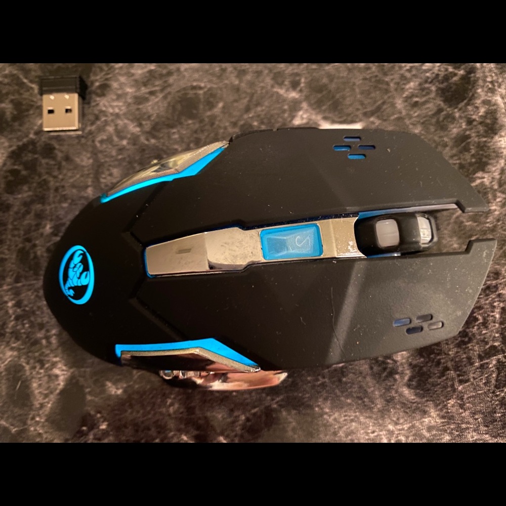 ⚡️ Wireless Color Changing Gaming Mouse ⚡️ - Picture 2 of 12